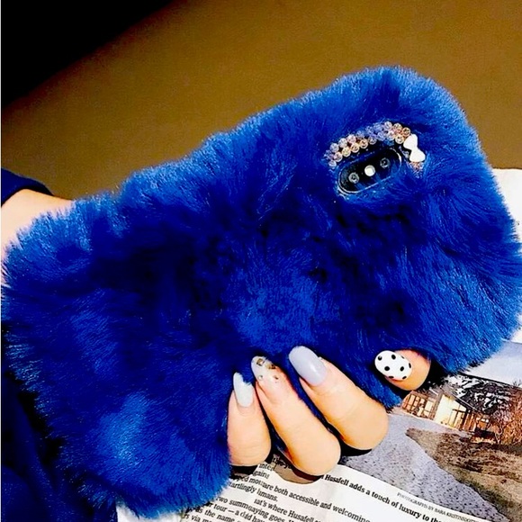 Iphone 11 pro furry rhinestone phone case - Picture 1 of 2